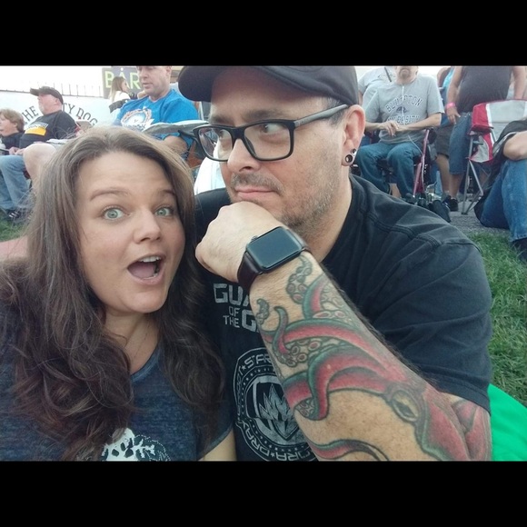 Meet your Posher, Jeffrey - Picture 4 of 5